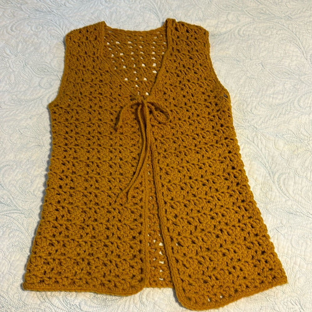 Vintage 70’s Crocheted Vest Acrylic Mustard Gold Sz S